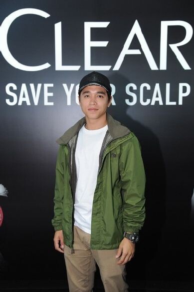 CLEAR ทำคูล ! เพื่อสังคม ต่อยอดไวรัลคลิป ยกย่องหัวใจฮีโร่ผู้ใส่หมวก ผ่านงาน 'CLEAR : HAT HEROES’