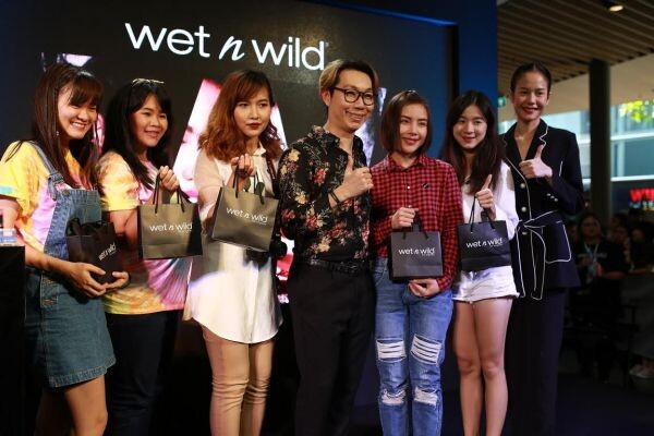 “เป๊ก ผลิตโชค-น้ำตาล-ซินดี้” ร่วมงาน “Wet n Wild Beauty Killing” กิจกรรมเวิร์คช้อป ขอแค่สวย และมั่นใจ ไม่ว่าสถานการณ์ไหน ก็ชนะได้เสมอ!