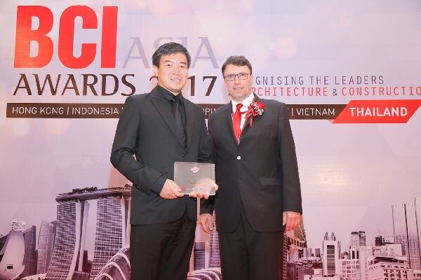 ภาพข่าว: ซีพีเอ็น คว้ารางวัลใหญ่ระดับเอเชีย “Top 10 Developers Awards 2017” จาก BCI ASIA AWARDS เป็นปีที่ 6 จากโครงการ เซ็นทรัล ภูเก็ต, และเซ็นทรัลพลาซา มหาชัย