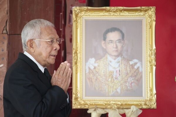 SPU: “ด้วยสำนึกในพระมหากรุณาธิคุณ “ ม.ศรีปทุมร่วมใจทำบุญตักบาตร ถวายเป็นพระราชกุศลแด่ รัชกาลที่ ๙