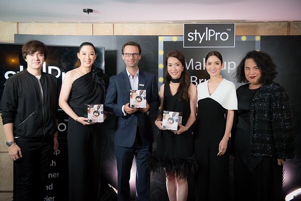 ภาพข่าว: ทีเอช โรโบติก จำกัด จัดงาน “StylPro Exclusive Launch” เปิดตัวเครื่องทำความสะอาดแปรงแต่งหน้าและปั่นแห้ง