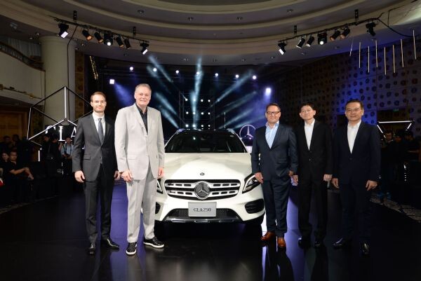 เมอร์เซเดส-เบนซ์ เปิดตัว The GLA คอมแพ็คเอสยูวีโฉมใหม่ พร้อมรถยนต์กลุ่มสมรรถนะสูง Mercedes-AMG GLA 45 4MATIC