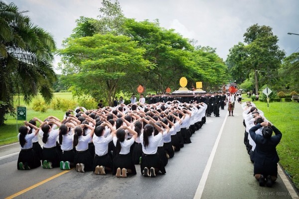 RBRU : " พิธีอัญเชิญตราพระราชลัญจกร และตราศักดิเดช " มรภ.รำไพพรรณี จันทบุรี จัดกิจกรรมเพื่อความจงรักภักดีต่อสถาบันพระมหากษัตริย์และสถาบันการศึกษา