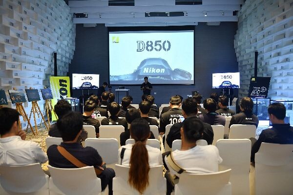 นิคอนเปิดตัว 'D850’ เชิญช่างภาพร่วมสัมผัสและทดลองสุดยอดกล้องฟูลเฟรมรุ่นล่าสุด