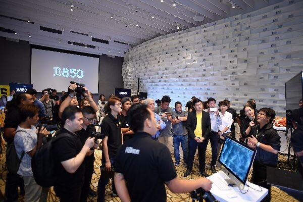 นิคอนเปิดตัว 'D850’ เชิญช่างภาพร่วมสัมผัสและทดลองสุดยอดกล้องฟูลเฟรมรุ่นล่าสุด