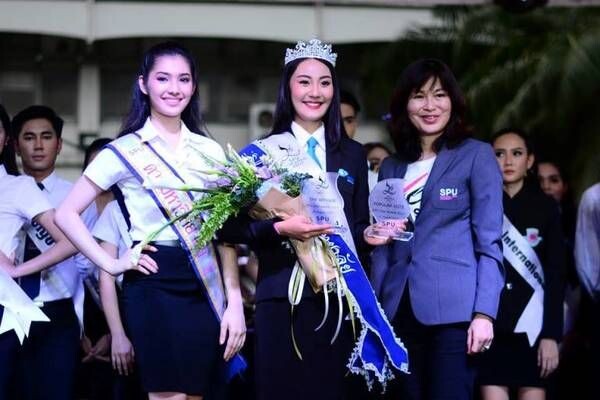 SPU: ม.ศรีปทุม รับน้องสร้างสรรค์ Freshy Day 2017 "ตามรอยเท้าพ่อ" หนุ่มนิเทศฯ ควง สาวบริหารธุรกิจ คว้า ดาว-เดือน ศรีปทุม