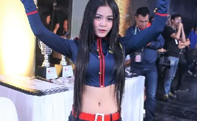 “ลำไย ไหทองคำ” สวย สะท้าน โชว์