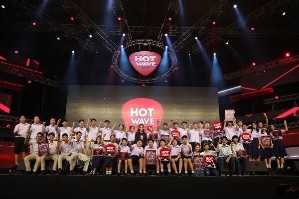 6ปีที่รอคอย “มีเทน” คว้าแชมป์ “Hotwave Music Awards 2017”