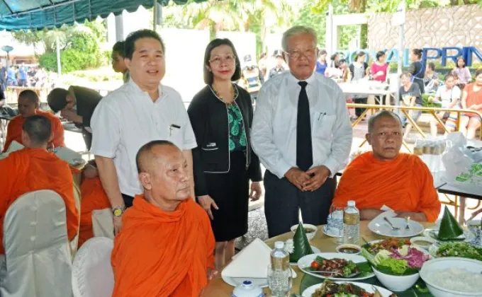 ภาพข่าว: ทำบุญถนนหลานหลวงประจำปี