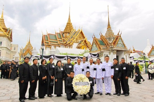 ภาพข่าว: ตลาดสี่มุมเมือง ร่วมบำเพ็ญกุศลสวดพระอภิธรรมถวายพระบรมศพฯ