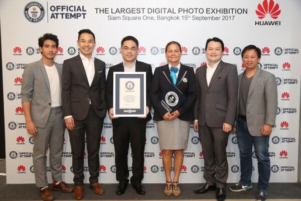 กรรณ-สวัสดิวัตน์ ณ อยุธยาร่วมแสดงความยินดีกับหัวเว่ย  สร้างสถิติ GUINNESS WORLD RECORDSTMครั้งใหม่