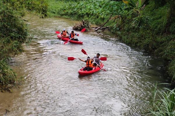 ยกระดับชุมชนบ้านลำขนุน จ. ตรัง พายเรือคายัคล่องลำน้ำ 5 สาย ชมชุมชนต้นแบบแหล่งท่องเที่ยววัฒนธรรมท้องถิ่นมโนราห์ และหนังตะลุง