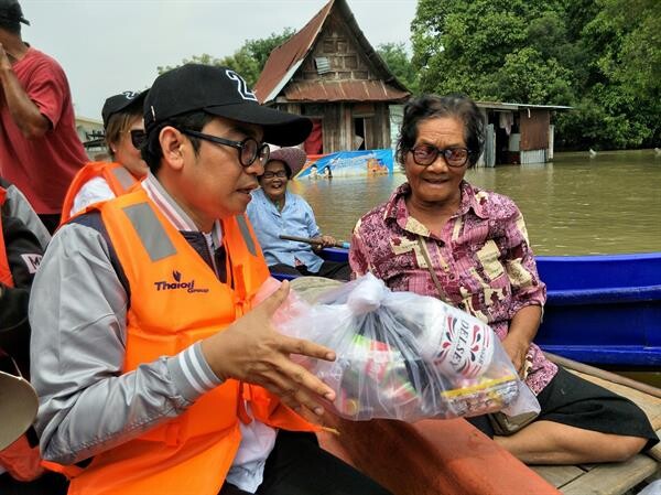 มูลนิธิเวิร์คพอยท์ช่วยน้ำท่วมอยุธยา