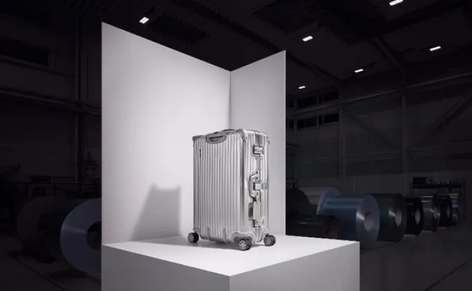 RIMOWA Aluminium Case – THE ICON