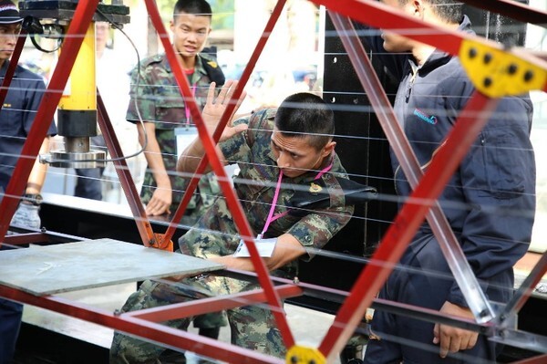 วิศวะฯ ม.ศรีปทุม เปิดเวทีระดับชาติ! แข่งขัน“โครงสร้างสะพานเหล็กจำลอง อุดมศึกษา (U-Bridge Open 2017) จปร.เจ๋ง คว้าแชมป์! ถ้วยพระราชทานฯ