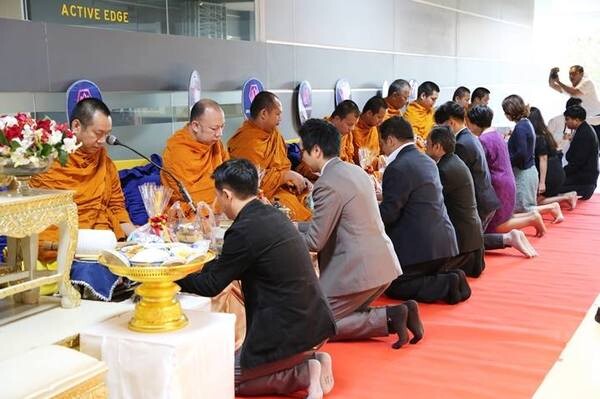 ศิษย์มีครู...คณะสถาปัตยกรรมศาสตร์ ม.ศรีปทุม จัดพิธีครอบครูไหว้ครูช่างสถาปัตยกรรม ประจำปี 2560