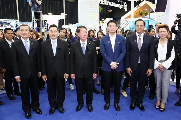 ไทยพาณิชย์อัดแคมเปญส่งท้ายปีไก่ พร้อมรับสิทธิพิเศษมากมาย ภายในงาน Money Expo กรุงเทพฯ ส่งท้ายปี ครั้งที่ 1