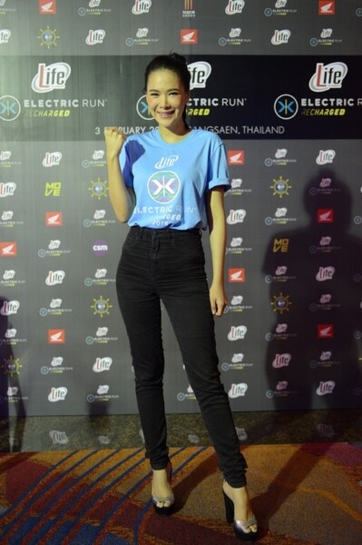 โบวี่-อัฐมา ร่วมแถลงข่าวเปิดตัว “Life by SPONSOR Electric Run Thailand 2018” สุดยอดงานวิ่งแนวอีดีเอ็มเบอร์หนึ่งของโลก