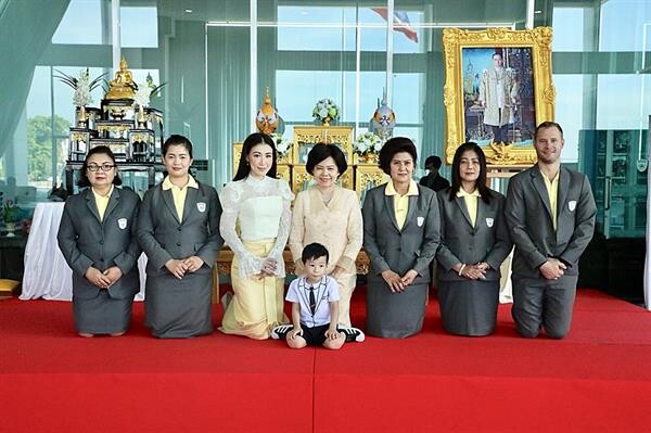 สาธิตกรุงเทพธนบุรี จัดกิจกรรมวันพ่อแห่งชาติ ดันเด็กๆ เรียนปิงปองฟรี หวังช่วยพัฒนาสมอง