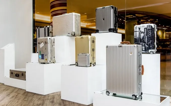 RIMOWA จัดแสดงนิทรรศการพิเศษกระเป๋าเดินทางอลูมิเนียม