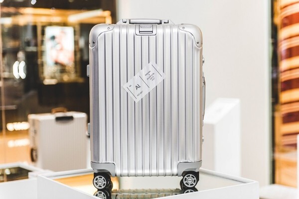 RIMOWA จัดแสดงนิทรรศการพิเศษกระเป๋าเดินทางอลูมิเนียม ฉลองครบรอบ 80 ปี แห่งประวิติศาสตร์ของ RIMOWA กระเป๋าเดินทางอลูมิเนียมแห่งยุค