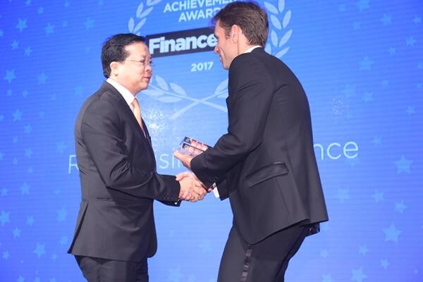 หุ้นไอพีโอของเวียตเจ็ทคว้ารางวัล “Best Vietnam Deal” ประจำปี 2017 ในงาน Finance Asia Awards ที่ฮ่องกง