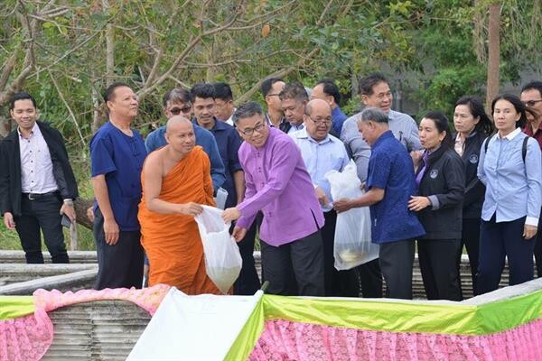 กรมส่งเสริมสหกรณ์หนุนสร้างศูนย์เรียนรู้ในโรงเรียนปริยัติธรรมวัดไผ่ดำ ส่งเสริมการเรียนรู้ด้านการเกษตรให้แก่สามเณร