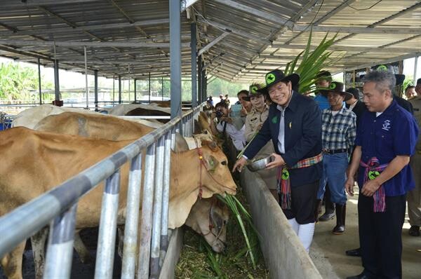 กระทรวงเกษตรฯ ตรวจเยี่ยมความก้าวหน้าโครงการ “โคบาลบูรพา” ส่งเสริมให้เลี้ยงโค-แพะ ในพื้นที่จังหวัดสระแก้ว มุ่งเน้นที่จะประสานความร่วมมือกับเกษตรกรและรวมกันเป็นกลุ่มเกษตรกร เพื่อสร้างความเข้มแข็งและร่วมสร้างอาชีพใหม่ที่มั่นคง มั่งคั่ง และยั่งยืน