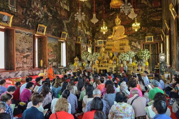 กรุงศรี เอ็กซ์คลูซีฟพาลูกค้าคนสำคัญล่องเรือไหว้พระ เสริมสิริมงคลรับปี 2561