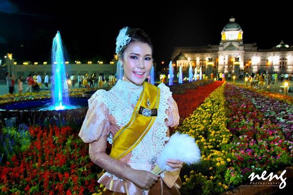 “น้ำฝน ทวีพร” ร่วมสืบสานตำนานไทยในงาน “อุ่นไอรัก คลายความหนาว”