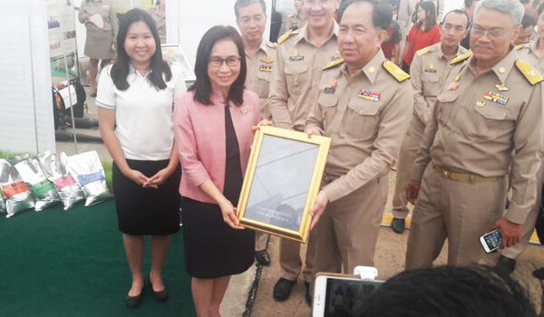 วว. ร่วมแสดงผลงานวิจัย “สารฝนหลวงทางเลือกเพื่อเพิ่มประสิทธิภาพการปฏิบัติการฝนหลวง” ในพิธีเปิดปฏิบัติการฝนหลวงสู้ภัยแล้งประจำปี 2561