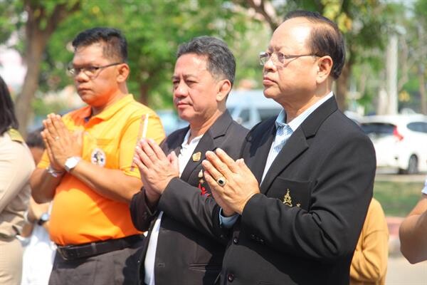 บวงสรวงรูปปั้นนายขนมต้ม เปิดเวทีแห่งศักดิ์ศรี   “อะเมซิ่งมวยไทยแชมป์เปี้ยน” ย้อนรำลึกมวยไทยปลดแอกเชลย