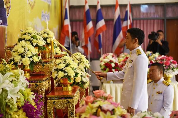 ม.สงขลานครินทร์ ตรัง ร่วมถวายราชสักการะพระบาทสมเด็จพระพุทธยอดฟ้าจุฬาโลกมหาราช เนื่องในวันจักรี