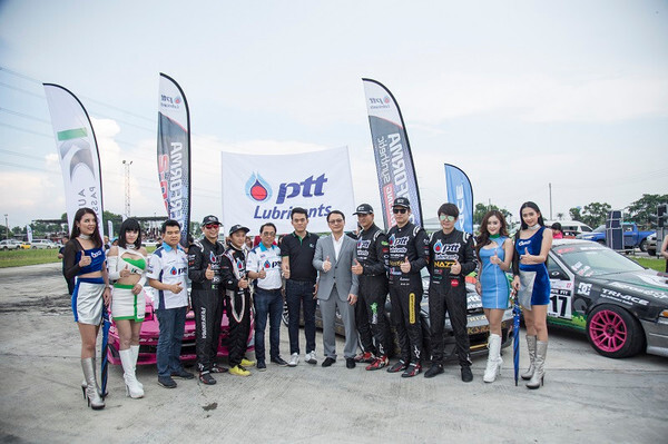 KCAP GROUP สนับสนุนยางรถยนต์ TRI-ACE RACING KING ให้กับทีม PTT PERFORMA DRIFT TEAM