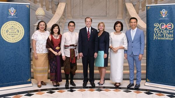 ภาพข่าว: แอมเวย์ร่วมฉลองความสัมพันธ์ระหว่างไทยและสหรัฐอเมริกา สนับสนุนการจัดนิทรรศการของขวัญแห่งมิตรภาพ (Great and Good Friends Exhibition)