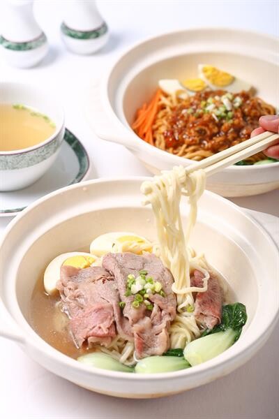 บะหมี่เส้นสด อร่อยจุใจในแบบต้นตำรับไดนาสตี้