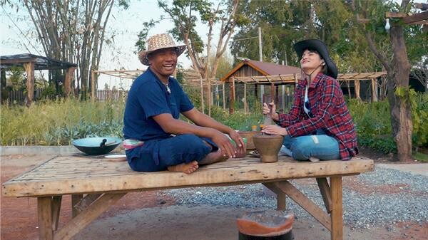 “ไมค์ ภิรมย์พร” ถ่ายทอดวิชา “แพรว คณิตกุล” ครบเครื่องเรื่องเห็ด