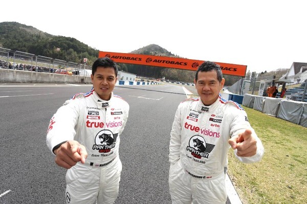 เชียร์ “อาร์โต้ แพนเธอร์ ทีมไทยแลนด์” ในศึกแข่งขันรถยนต์อันดับ 1 ของเอเชีย Super GT 2018