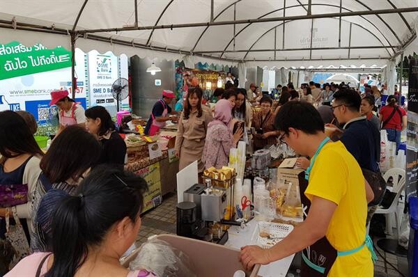 เปิดคึกคัก“ตลาดนัดประชารัฐวายุภักษ์รักประชาชน" ครั้งที่ 6 ชาวพญาไทตอบรับช้อปสุดยอดสินค้าดีจากเอสเอ็มอีทั่วไทย