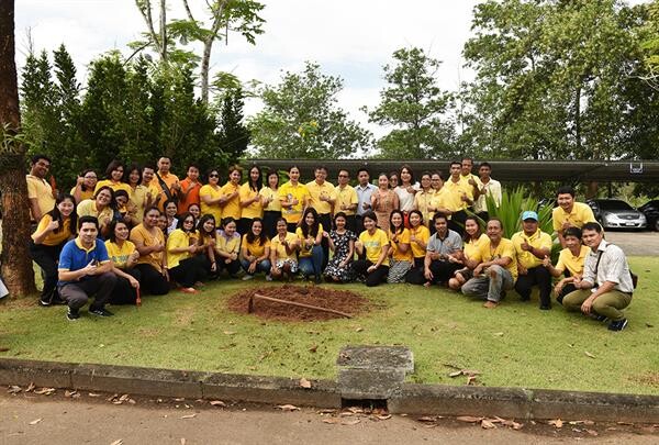 ม.สงขลานครินทร์ ตรัง ร่วมปลูกต้นรวงผึ้ง เฉลิมพระเกียรติสมเด็จพระเจ้าอยู่หัวมหาวชิราลงกรณ บดินทรเทพยวรางกูร