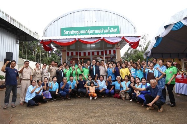 ภาพข่าว: รมว.ดิจิทัลฯ ลงพื้นที่ตรวจเยี่ยมโครงการ PoS ร้านวิสาหกิจชุมชนกลุ่มกาแฟถ้ำสิงห์ จ.ชุมพร