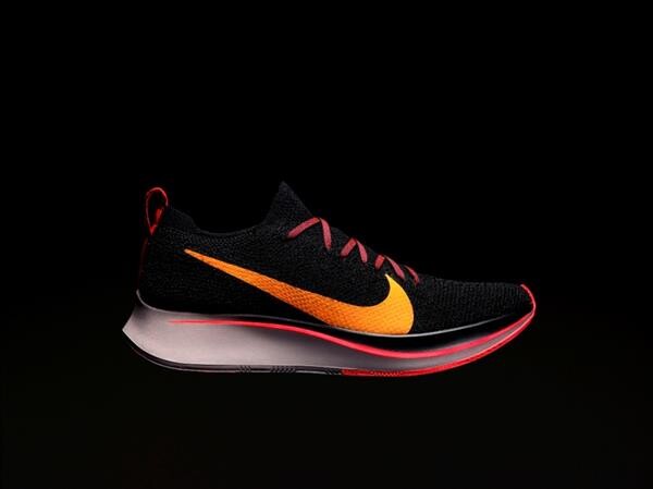 รองเท้าวิ่งไนกี้ ซูม ฟลาย ฟลายนิต (Nike Zoom Fly Flyknit)