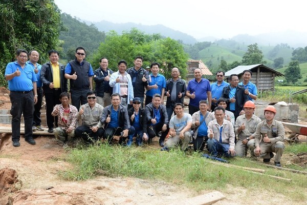 คณะกรรมการ–กรรมการผู้จัดการใหญ่ ทีโอที ลงพื้นที่จังหวัดตากตรวจเยี่ยมและติดตามงานโครงการเน็ตชายขอบพื้นที่ภาคเหนือซึ่งเร่งดำเนินการอย่างเต็มกำลังเพื่อให้เสร็จตามเป้าหมาย