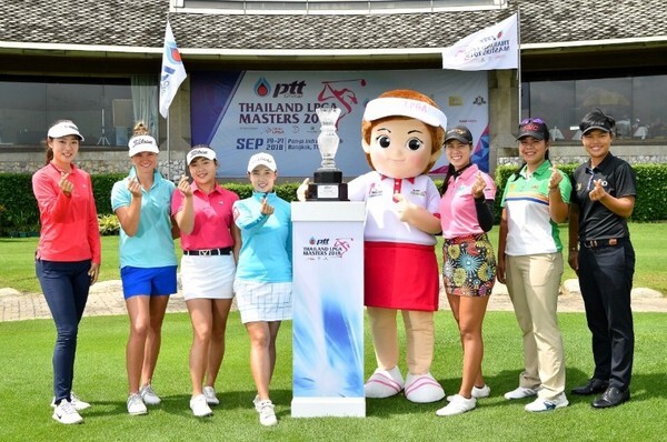 ภาพข่าว: สวิงสาว 3 ทัวร์ พร้อมลุย