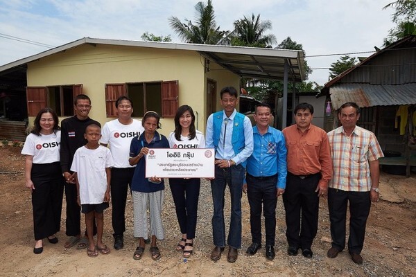 ภาพข่าว: มอบบ้านประชารัฐตามโครงการ “ประชารัฐสระบุรีซ่อม/สร้างบ้านเพื่อช่วยเหลือประชาชน ประจำปี 2561”