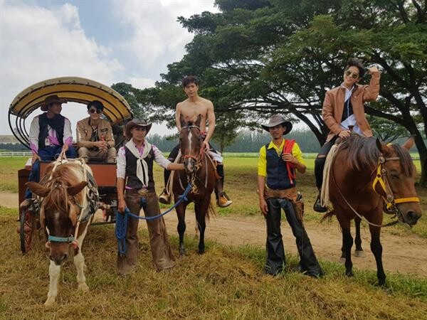 ทีวีไกด์: รายการ "บานาน่า ซ่าส์ซี้ด" บุกฟาร์มสวมมาดคาวบอย แล้วตวัดแป้ง ปรุงกระหรี่ปั๊บไส้ใหม่ แหนม หนอนทอด!!!