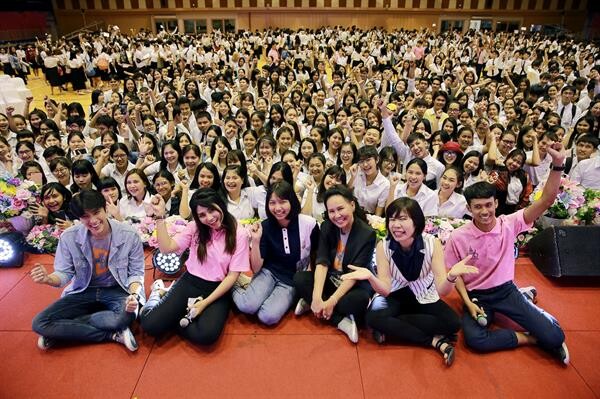 “พี่อ้อย พี่ฉอด ON TOUR” ตะลุย 10 สถาบัน!! ตอบทุกเรื่องหัวใจ สร้างแรงบันดาลใจพร้อมให้ข้อคิด