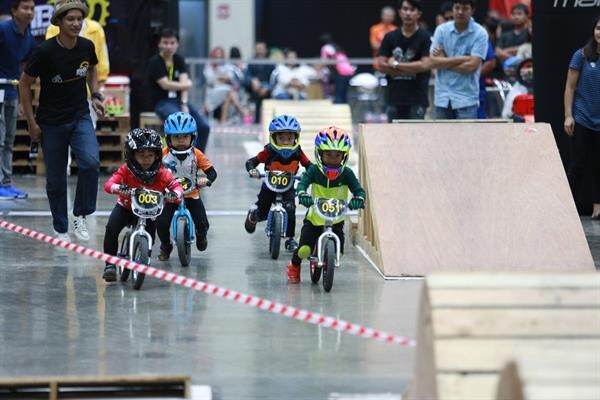 จิ๋วแต่แจ๋ว “น้องฟิวส์” วัย 2 ขวบคว้าแชมป์จักรยานขาไถ IBKB Balance Bike Competition 2018