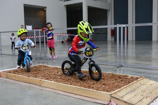 จิ๋วแต่แจ๋ว “น้องฟิวส์” วัย 2 ขวบคว้าแชมป์จักรยานขาไถ IBKB Balance Bike Competition 2018