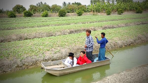 ทีวีไกด์: รายการ “ครัวลั่นทุ่ง” “ซานิ พายเรือชมสวน เก็บผักกว้างตุ้งทำเมนูรสเลิศ”